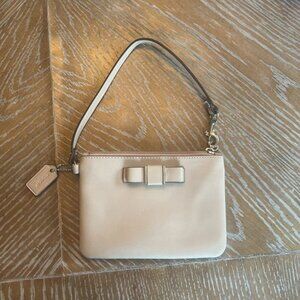 COACH Darcy BOW Leather Biege Small Wristlet Strap